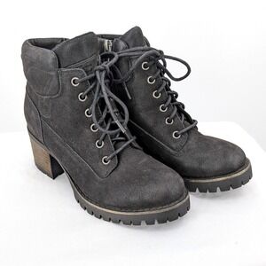 Crown Vintage "Calista" Black Lace-Up Lug Sole Heeled Boots Size 6M Grunge Urban